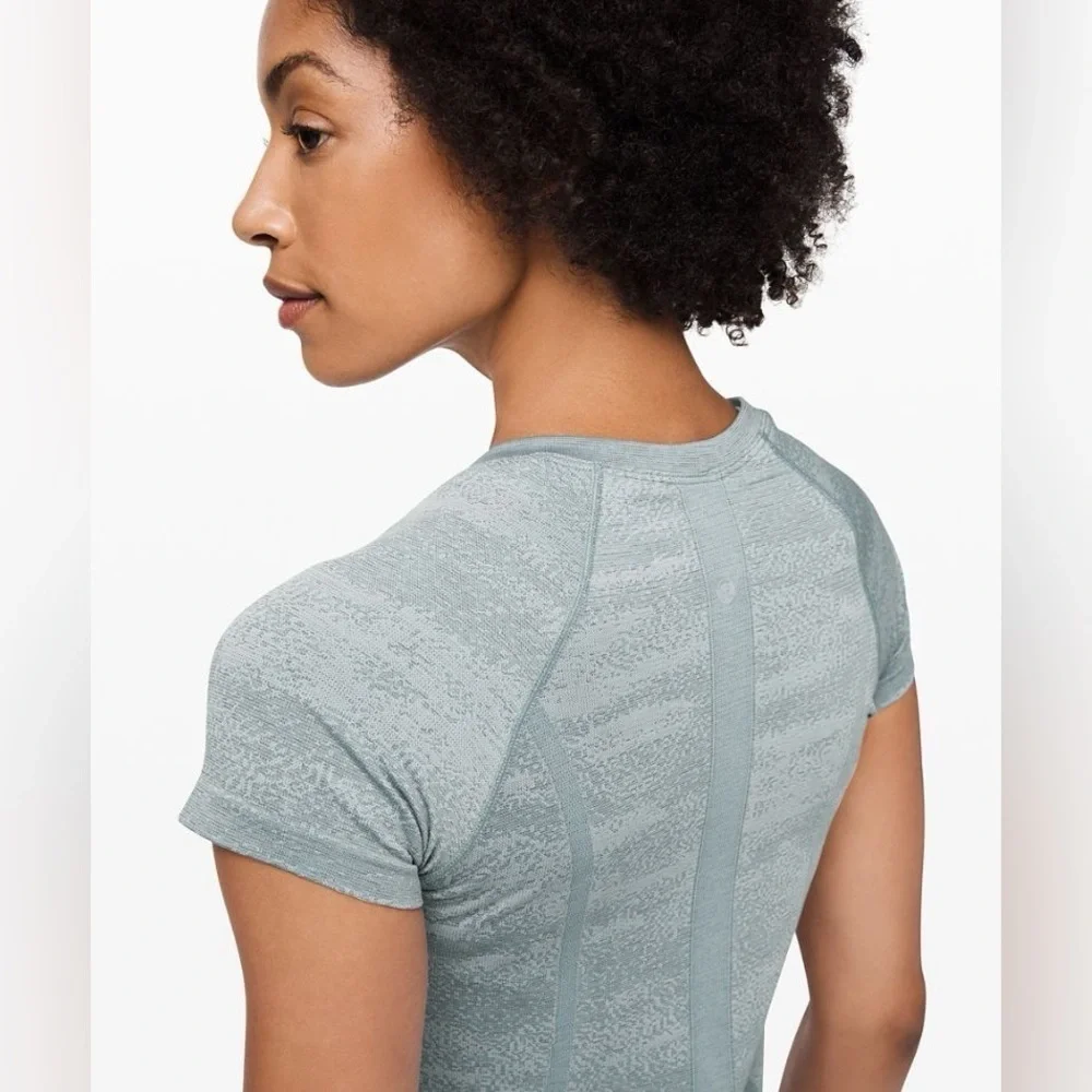 Lululemon Swiftly Speed Short Sleeve size 4 - Picture 3 of 11